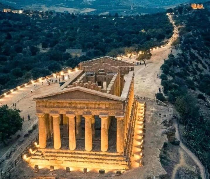 B&B Le Vie D'Arte Agrigento Exterior photo